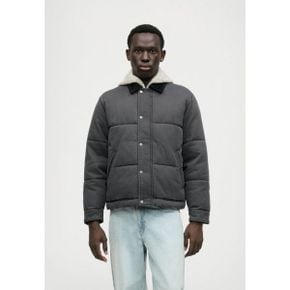 Abercrombie  Fitch 아버크롬비 앤 피치 트렌드 퍼퍼 - 겨울 재킷 검정색 7462035