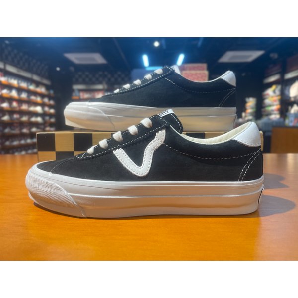 [여주점] (남여공용) 스니커즈 프리미엄 스포츠73 피그스웨이드 (블랙) (VN000CR1BA2)