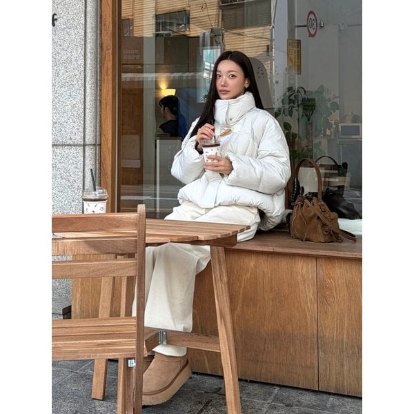 [RDS]두굿_토글 장식 하이넥 숏 다운 점퍼_2colors