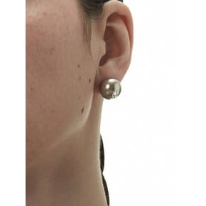 IC PEARL EARRING SILVER