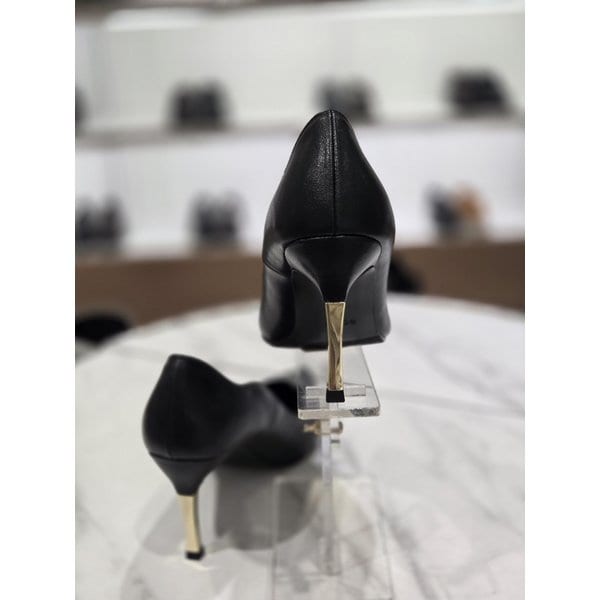 [시흥점] 여성 물결 포인트 스틸레토 펌프스 (FLS413)