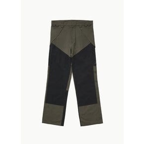 로아 23FW ROA CARGO TROUSER IN GANACHE