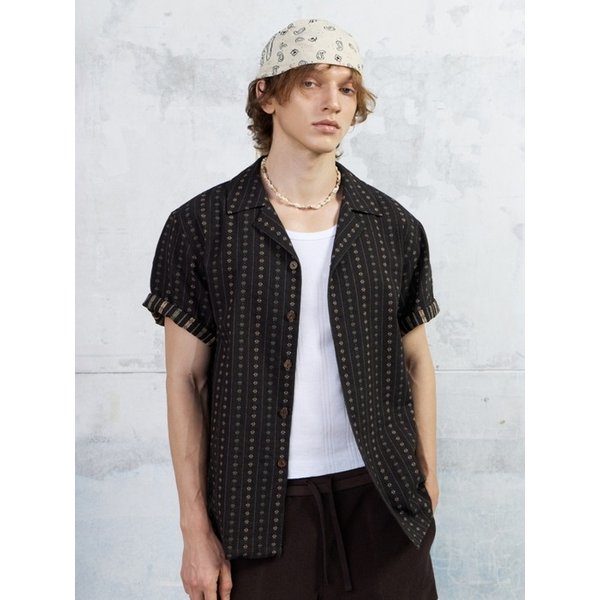 Men Jacquard Short Sleeved Shirt, Dark Brown