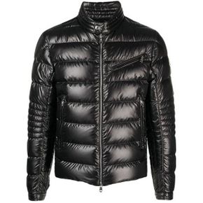 MONCLER MONCLER 몽클레르 1A00075 595ZJ 999 AUTHIE 오티 암로고 유광 다운 패딩자켓 블랙 남성