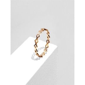 Rhombus ring