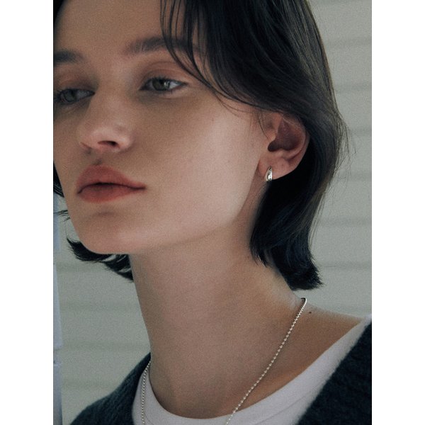 [면세점 품절대란][925 silver] Deux.silver.82 / pigling earring (silver)