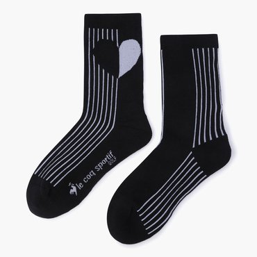르꼬끄골프 25년  S/S  NEW 여성 하트 스트라이프 자카드 미들 삭스 / BLCK GQ122LSO23