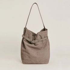 [Reformation Alessandra Bucket Bag] 리포메이션 알레산드라 버킷백 스웨이드 숄더백 Taupe