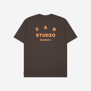 아이앱 스튜디오 티셔츠 초코 - 시부야 한정 IAB Studio T-Shirt Choco - Shibuya Exclusive