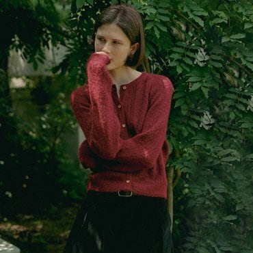 노운베러 Soft round neck knit cardigan_Red