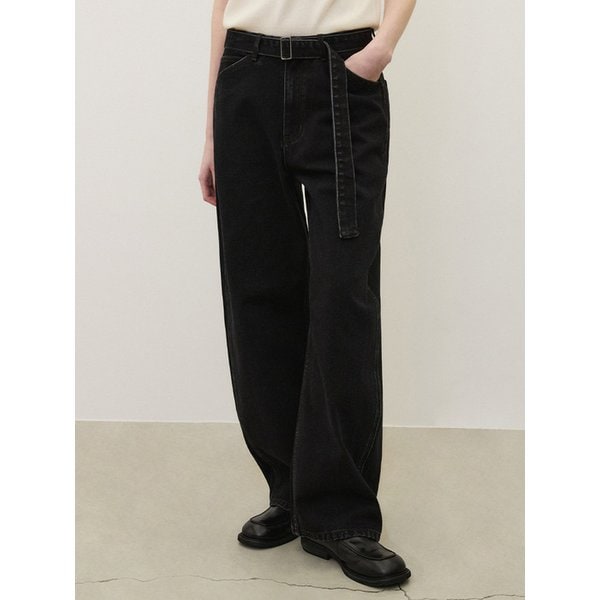 (우먼)벨티드 워싱 커브드 팬츠 블랙