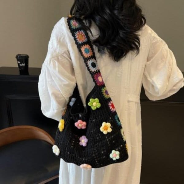 [옷자락] 여성 에스닉 꽃패턴 짜임 뜨개 니트 숄더백