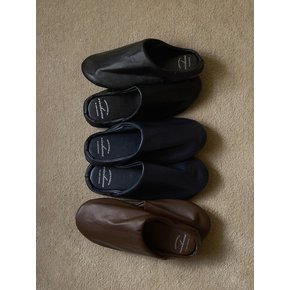 모먼트인파리 PU 가죽 실내화 층간소음 슬리퍼 3컬러 2sizes