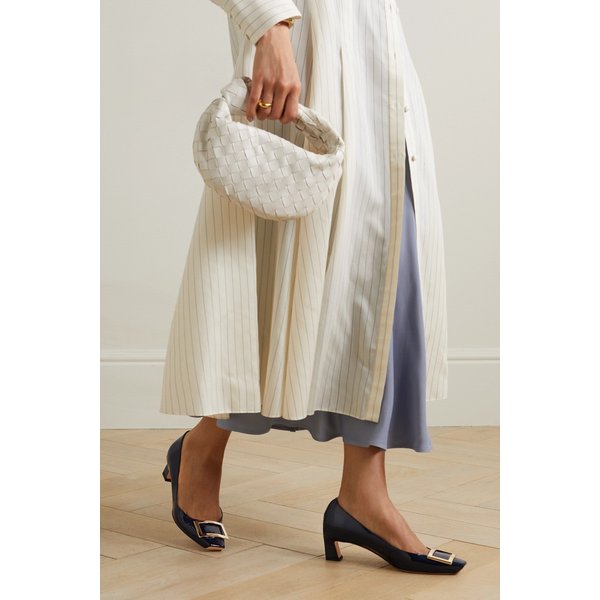 데콜테 트럼펫 페이턴트 가죽 펌프스 45mm 네이비 1647597309737298