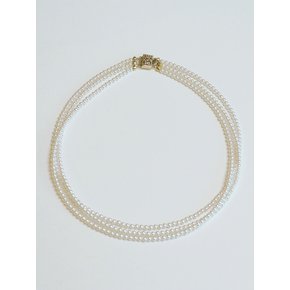 3 pearl necklace