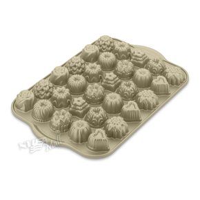 노르딕웨어 티케이크 플라크 NORDIC WARE TEACAKE PLAQUE