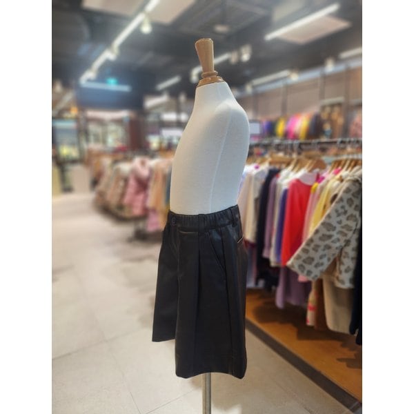 [파주점] (BK)루즈페-레더버뮤다팬츠 74C1941202