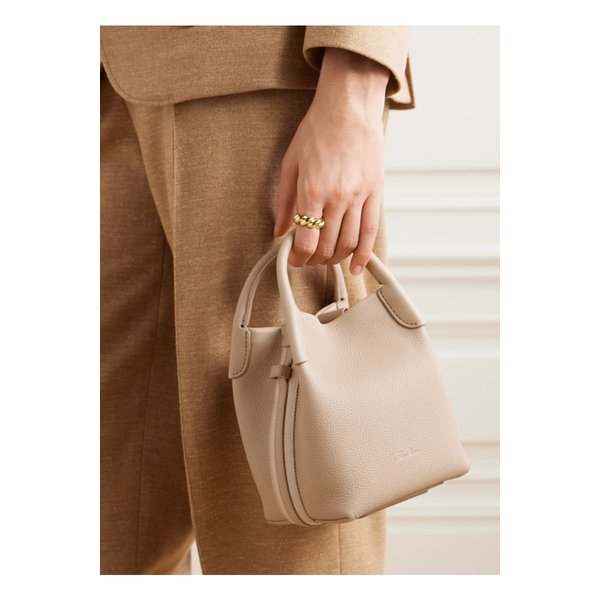 베일 그로그랭 트리밍 텍스처 가죽 숄더 백 베이지 1647597349443832