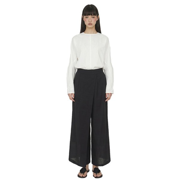 Basrak Round Pannel Blouse_Black/White