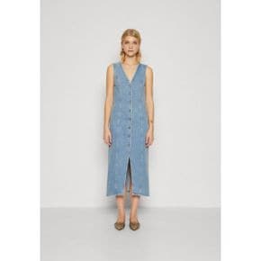 4620206 Abercrombie  Fitch MIDI DRESS - Denim dress indigo