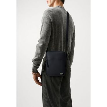 이스퀘어 4254890 Lacoste FLAT CROSSOVER BAG UNI - Across body bag noir