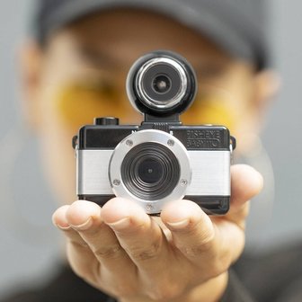 2. 로모 110 소..