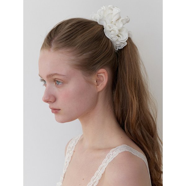 cloud blooming scrunch - cream