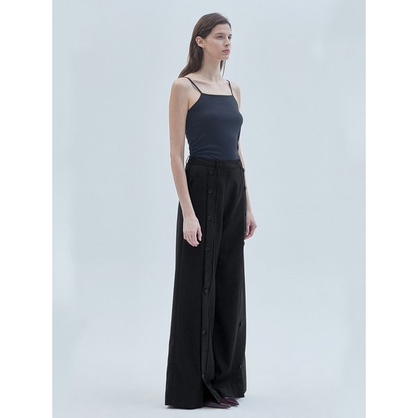 버튼 라인 디테일 와이드 슬랙스 팬츠 블랙