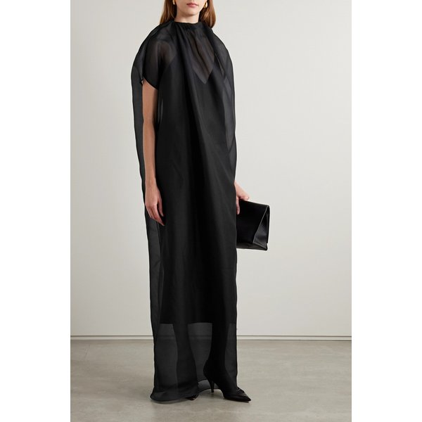 케이트 에시 개더 실크 오간자 가운 블랙 1647597325519098