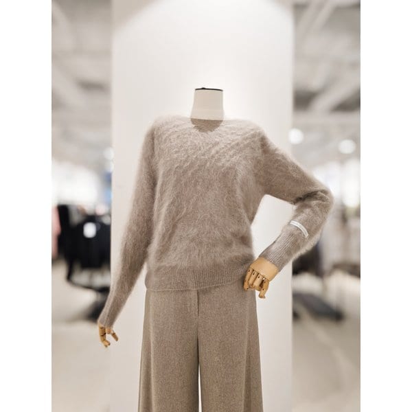 [파주점] [더아이잗컬렉션]캐시미어 기모 풀오버 니트 CRBA1PO771
