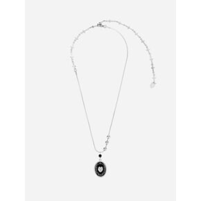 harmless frame necklace-black