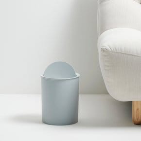 스윙 원형 휴지통 7.2L 그레이