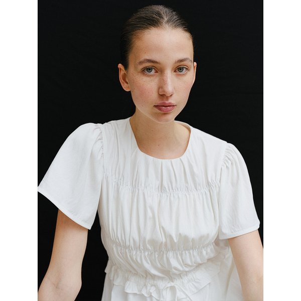 TVR RUFFLE SHIRRING BLOUSE_2COLORS