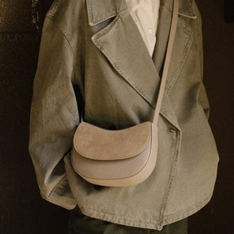 로서울 Mini Peanut bag Suede Taupe combi