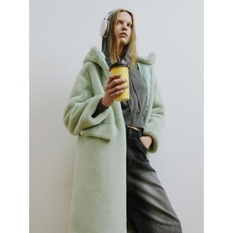 몰리올리 COMELY HUG Hooded Zip-up Faux Fur Coat [Light Mint Green]