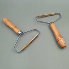 핸디브러시 반려견 의류손상없는 브러쉬 우드 보풀 의류보풀 털