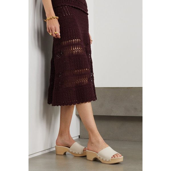 에이디 바비 스터드 가죽 플랫폼 클로그 38063312418417629