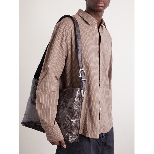 어 카인드 오브 가이즈 우칸다 크링클 가죽 토트백 46376663162995883