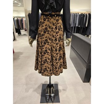 지고트 [파주점] 로즈 자카드 패턴 머메이드 스커트 JRAA0SK983