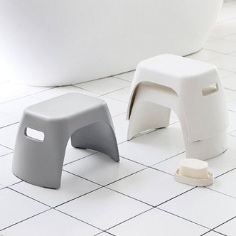 네이쳐리빙 (국내생산)미끄럼방지 안전 발받침대 욕실의자