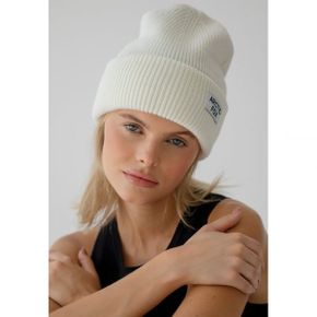 4039666 ARCTIC FOX  CO. Beanie - white