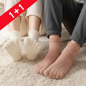 1+1 남녀공용 겨울 방한 보온 발가락 수면양말 수족냉증 임산부 극세사 장목 털양말