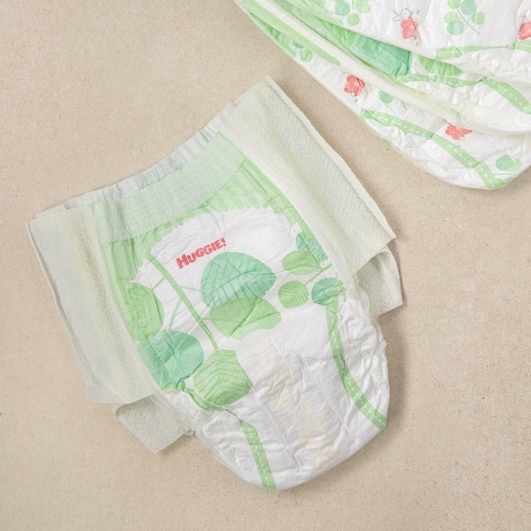 Huggies Little Movers Slip-On Diapers - Review