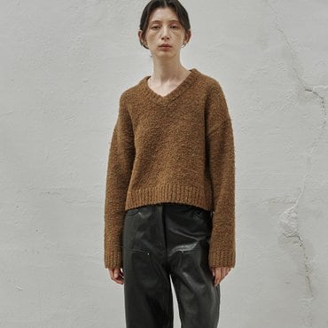노이어 부클 브이넥 오버핏 스웨터 NW22WKN09