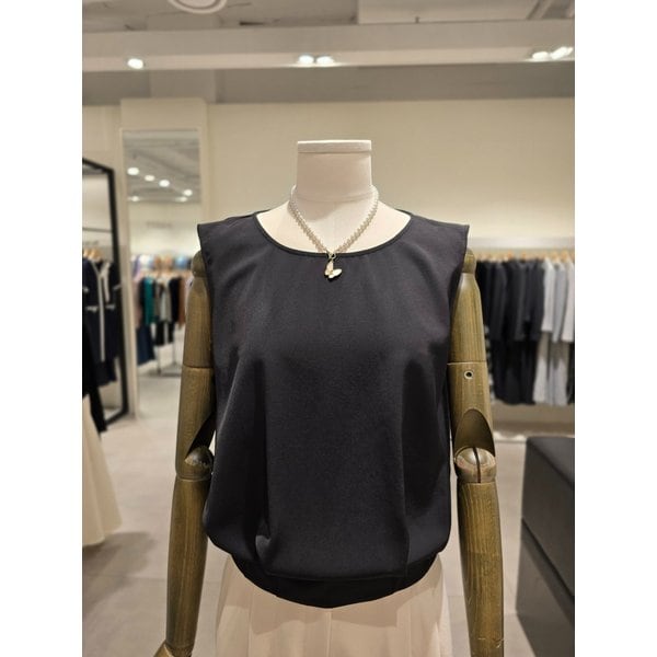 [파주점] 백 슬릿 슬리브리스 블라우스 JS5B0BL241