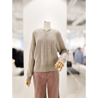 아이잗컬렉션 [파주점] [더아이잗컬렉션]브이넥 패턴 풀오버 니트 CPBA1PO311