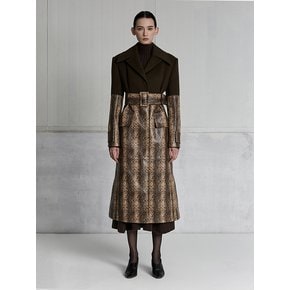 CONTRAST PANEL COAT (BROWN)