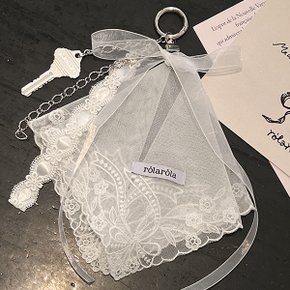 RIBBON LACE SCARF KEYRING WHITE