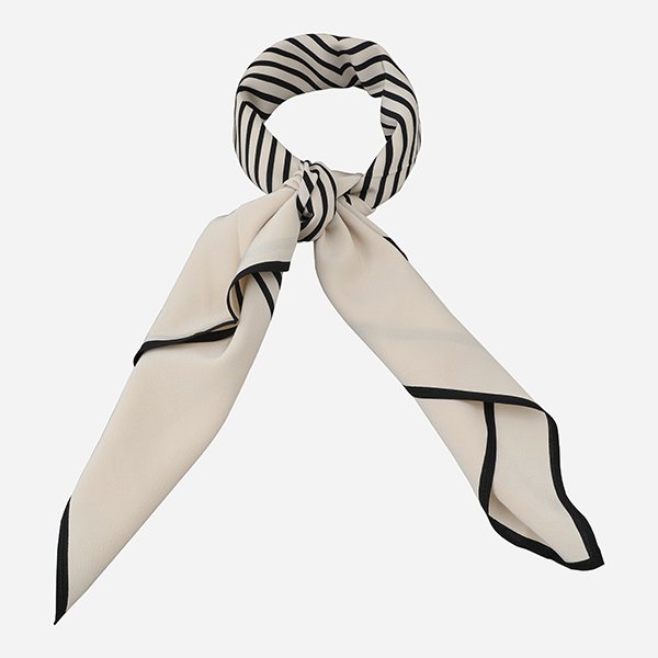 [시흥점] 5F 211 853 801 901 센터드 모노그램 실크 스카프 크림