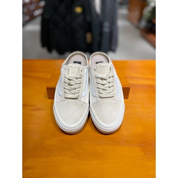 [시흥점] 남녀공용 스니커즈 Lx 올드스쿨 뮬(마쉬멜로우)(VN000DC589F)
